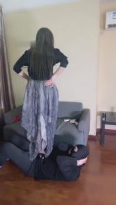 【领主老大】细跟高跟踩/踢踹/重度无底线 bf9211_绳艺库视频下载