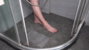 琪琪浴室间淋浴调教_绳艺库视频下载