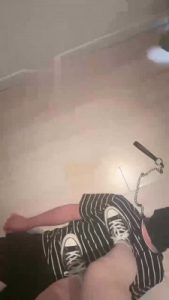 【不期而遇S】艺术餐厅恋足踢档羞辱贱狗_绳艺库视频下载