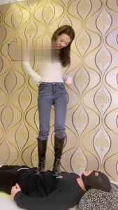 【冷鸢大大】长靴白袜全体重踩踏 bf22176_绳艺库视频下载