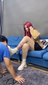 【月月S】精神小妹短靴白袜辱狗 bf18667_绳艺库视频下载