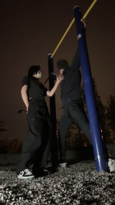 【朱砂痣S】户外虐打狗-裸足喂酸奶/提档/臭脚捂脸 bf28089_绳艺库视频下载