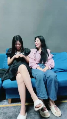 【狗哥】几个素人小妹脚底蹂躏 bf18005_绳艺库视频下载