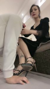 【萱萱S】带素人闺蜜入圈玩【双视角版】 bf20613_绳艺库视频下载