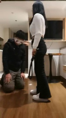 套路直播视频【海绵大大】惩罚废物狗 bf24077_绳艺库视频下载