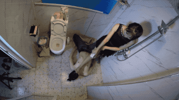 希雨浴室训狗子_绳艺库视频下载