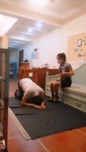 【绯闻王妃】制服诱惑-磕头耳光 bf17693_绳艺库视频下载