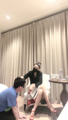 【妆主大大】白领高跟调-鞋抽耳光/舔泥巴脏靴底  JS23050911_绳艺库视频下载