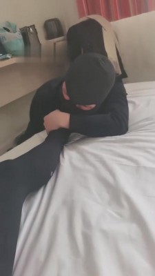 【小蚂蚁女王】素人朋友变狗全过程 bf6586_绳艺库视频下载