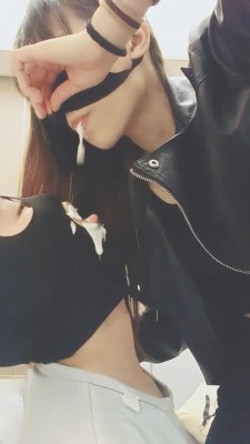 套路直播视频【美娜格格】夜店女神马丁靴碾头坐头/酸奶浓痰喂养/腿绞钻胯 bf26375_绳艺库视频下载