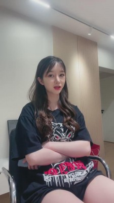 【樱桃大大】萝莉主高跟踩贱狗 bf15425_绳艺库视频下载