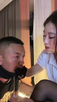 【汐言】被酒吧陪酒小妹羞辱 bf18763_绳艺库视频下载