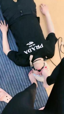 【嘉妮】清晨调口塞狗/踩踏/钻胯/虐乳/裸足深喉舔 bf27246_绳艺库视频下载