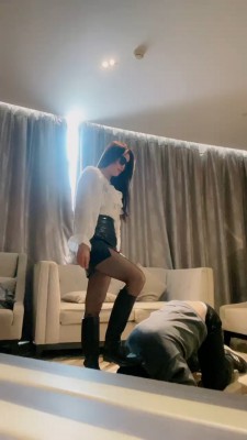 套路直播视频【晨颜】骑士靴重度提档/踩踏 bf25655_绳艺库视频下载