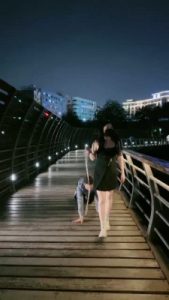 【甜心教主】户外-遛狗转胯踩踏-舔原味肉丝-提档 bf27188_绳艺库视频下载