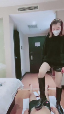 【糖糖】00后学生贱狗跑来跪舔 bf6796_绳艺库视频下载