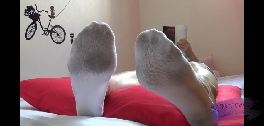 吞下韩国女神穿了一礼拜的船袜 R-2227_绳艺库视频下载