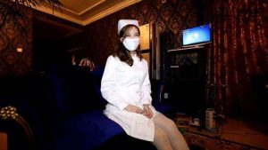 【芮琪女王】蒙面护士 秀白丝脚底语言诱惑 无剪辑版_绳艺库视频下载