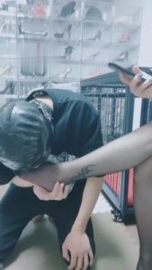 【就是喜欢玩啊】狗笼里暗黑囚禁 bf3498_绳艺库视频下载