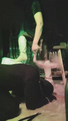 【乐爷】女老板圈养3只畜生 bf15261_绳艺库视频下载