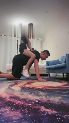 【樱木花椒】小白鞋全体重踩踏 bf15545_绳艺库视频下载