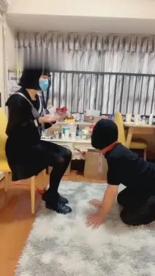 【东莞依主】过膝袜皮鞋重度踢裆 G-210710-13_绳艺库视频下载