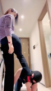 【珞一】女白领下班家务奴伺候 bf21803_绳艺库视频下载