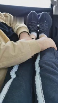 【巴莉女王】出差车内让老板闻鞋袜 bf11888_绳艺库视频下载