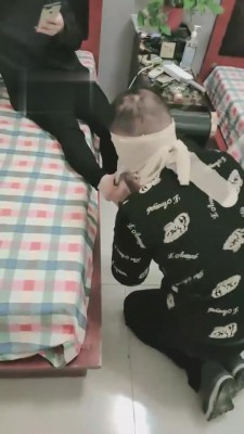 【小雨奶奶】新手足疗师玩狗 bf2808_绳艺库视频下载