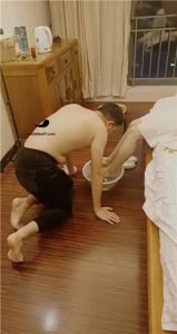 套路直播视频【囡囡】贱狗伺候主人洗脚，赏赐 JS23021904_绳艺库视频下载