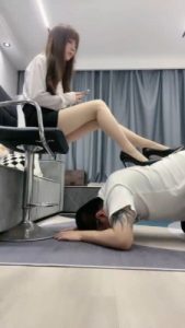 【樱桃大大】萝莉主高跟踩虐 bf19799_绳艺库视频下载