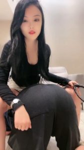 【女王大人】保鲜膜包窒息/脏运动鞋白袜闻舔/皮鞭鞭打 bf27504_绳艺库视频下载