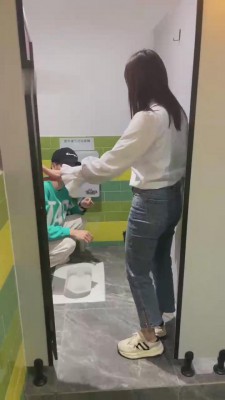 【狗哥】开发素人-猥琐男子偷窥被发现 bf11859_绳艺库视频下载