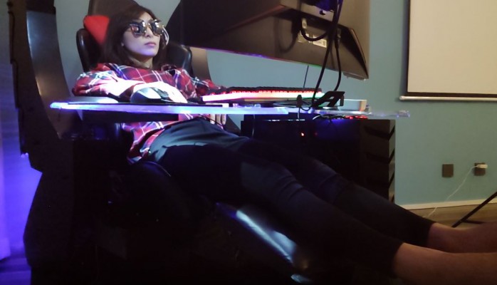 电竞按摩椅躺着享受_绳艺库视频下载