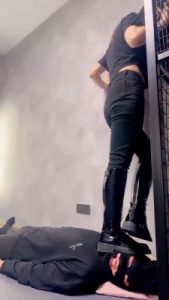 【冷凝大大】长靴全体重踩踏 bf22143_绳艺库视频下载