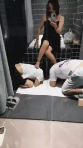 【乐爷】江景酒店调教-浴缸羞辱双奴 G-210712-8_绳艺库视频下载