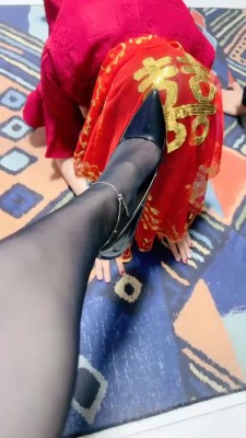 【茹雪】下贱新郎新娘做狗奴/圣水黑丝脚舔 bf27506_绳艺库视频下载