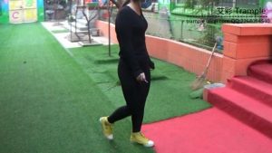 蒙面女贼劫财艺术_绳艺库视频下载