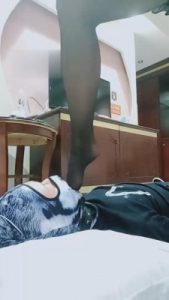 【雪s】美容院老板娘黑丝诱惑狗 bf1143_绳艺库视频下载