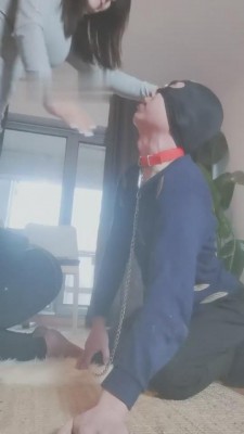 【巴莉女王】棉袜塞嘴虐两人体家具 bf8028_绳艺库视频下载