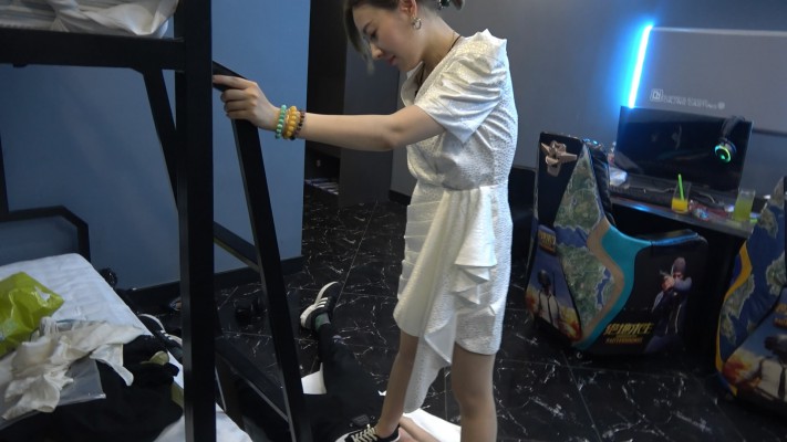 【彼岸花】导员踢踹教育网瘾少年 YC-211221-8_绳艺库视频下载