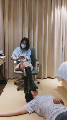 【广州小鱼姐姐】靴子喂食专场 bf13985_绳艺库视频下载