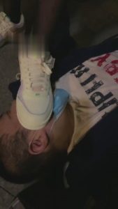 【苏州梦妍】小白鞋黑丝户外玩狗 bf3453_绳艺库视频下载