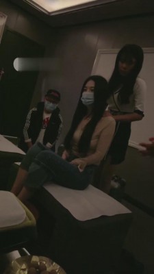 【仙女殿下】足疗店当着素人面虐狗 bf7219_绳艺库视频下载