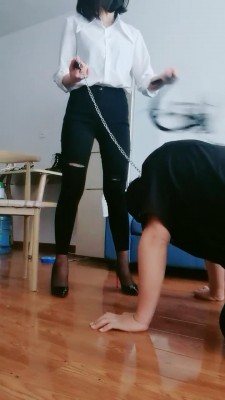 【晴雨大大】高跟全体重重踩/踢裆 bf19921_绳艺库视频下载