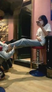 【丞丞】KTV公开处刑双狗 bf2531_绳艺库视频下载