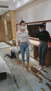 【多多】双S强制捆绑/全体重踩踏/转胯/闻脚/耳光 bf9858_绳艺库视频下载