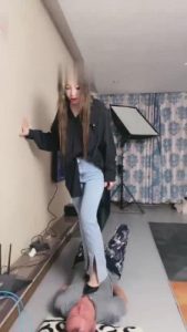 【领主老大】东北南方双女王合作调奴【双视角版】 bf13982_绳艺库视频下载