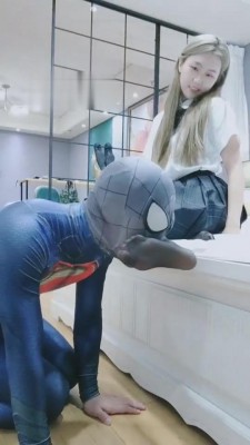 超人被恶魔黑丝御姐绑起来狠虐 bf6905_绳艺库视频下载