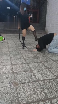 【第一男神】户外极品美女马路调 bf4103_绳艺库视频下载